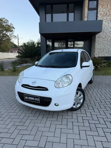 Nissan March S 1.0 16V Flex Fuel 5P 2014