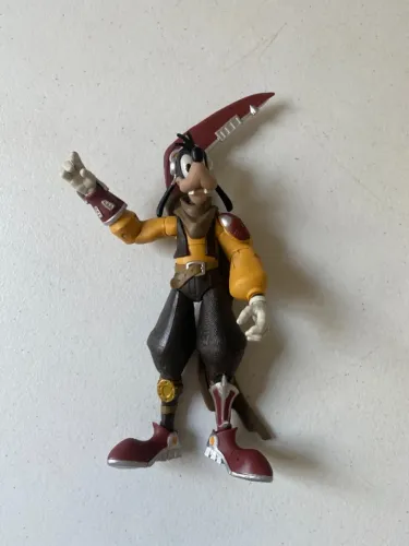 DISNEY MCFARLANE MIRROVERSE PATETA 5