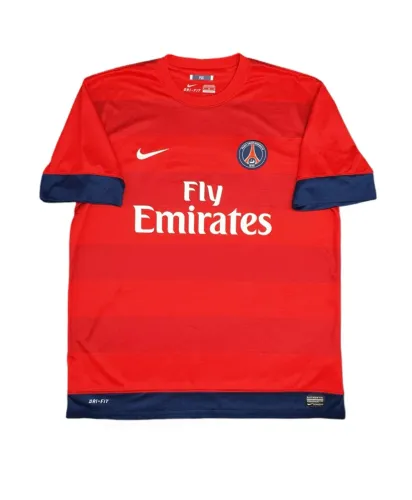 camisa reserva do Paris Saint-Germain (PSG) da temporada 2012/2013.