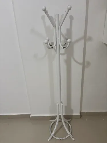 Cabideiro metálico branco 