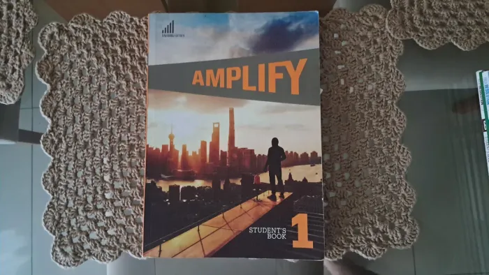 Livro Amplify 1 Cultura Inglesa
