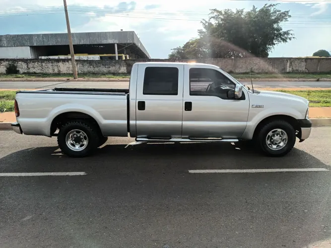 Ford F-250 XLT 4.2 180cv CD TB Diesel 2005