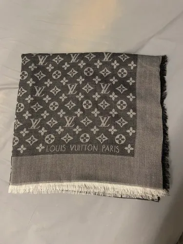 Lenço scarf Louis Vuitton cinza grande