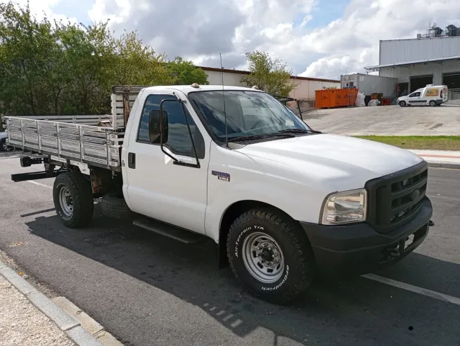 Vendo F350 ano2010 na carroceria F *