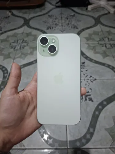 iPhone 15
