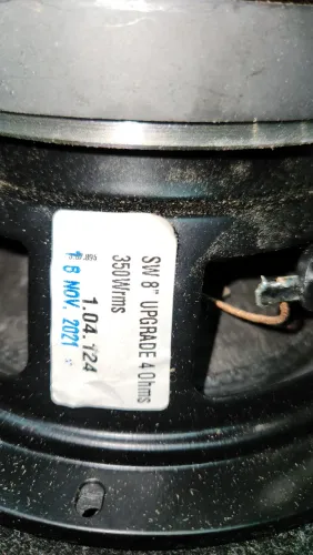 Triaxial Pionner e Sub 8" Bomber