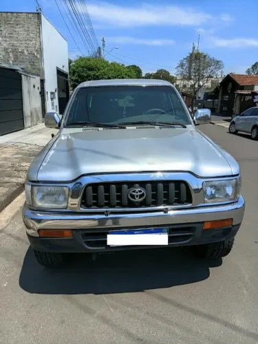 Toyota Hilux CD SRV 4X2 3.0 8V 90cv Diesel 2002