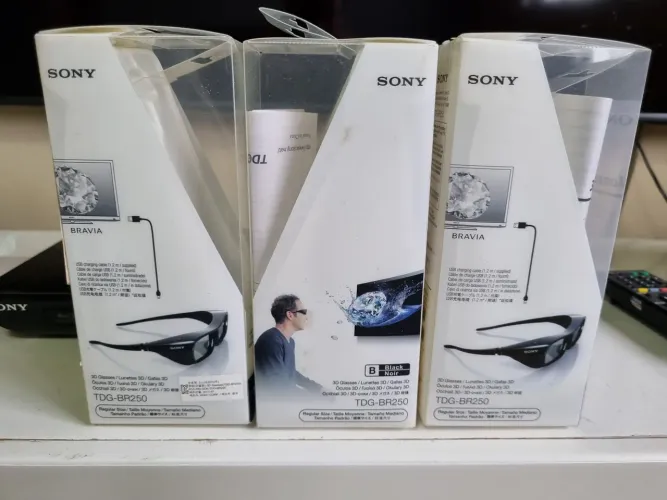 Kit com três óculos 3D ativo para tv Sony
