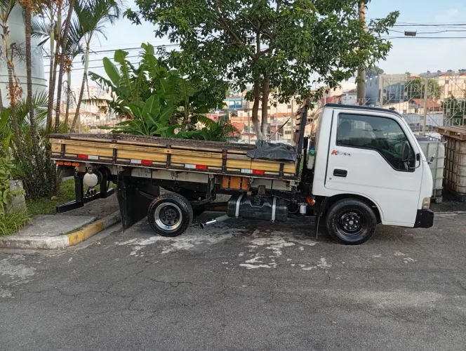 Kia Motors Bongo K-2700 2.7 4x2/4x4 Diesel 2000
