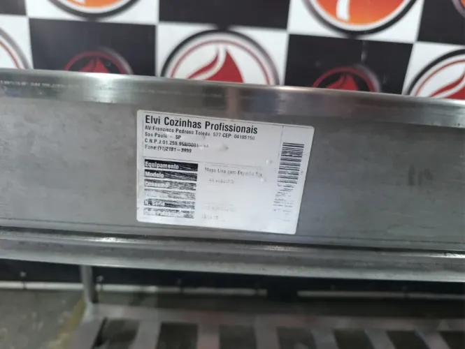 Mesa inox com polietileno