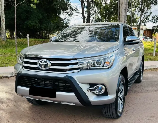 Toyota Hilux CD SRX 4X4 2.8 TDI 16V Diesel Aut. 2017