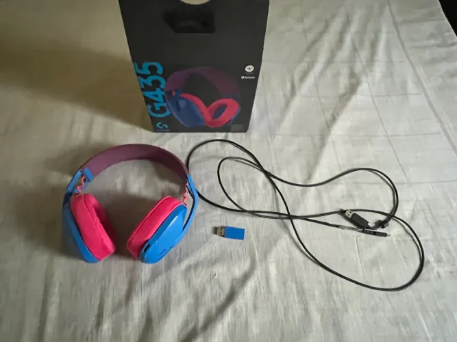 Headset Logitech G435 Azul/Rosa - Bluetooth + Wireless - Completo/Usado