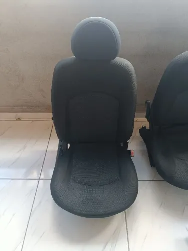 Jogo de bancos Peugeot 207 passion sedan