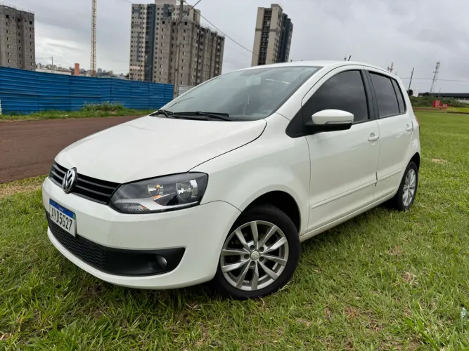 Volkswagen Fox 1.6 MI Total Flex 8V 5P 2014