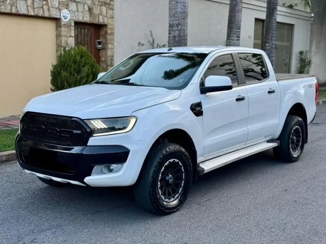 Ford Ranger XLS 3.2 20V 4X4 CD Diesel Mec. 2015