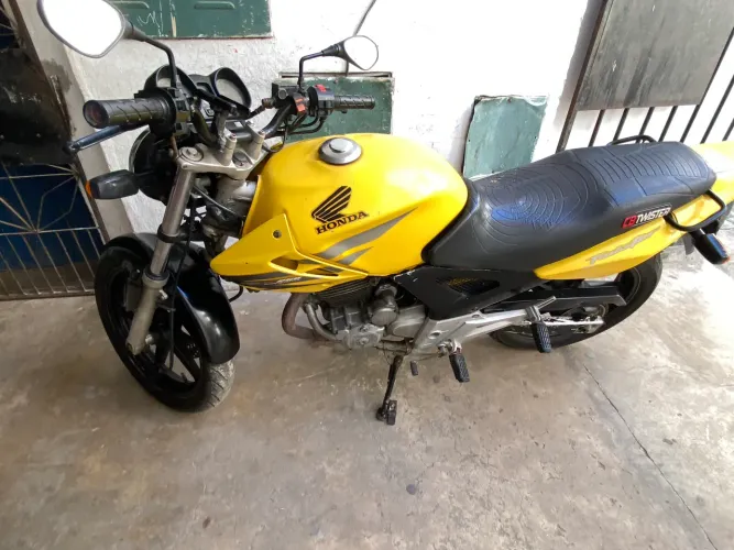 Cbx twister 250 
