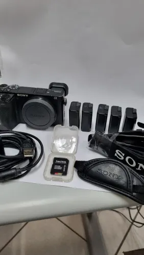 Câmera Sony A6500 a top super conservada
