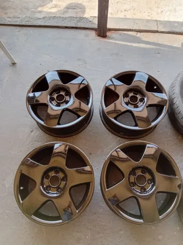 Jogo de roda aro 15 5x100 Volkswagen