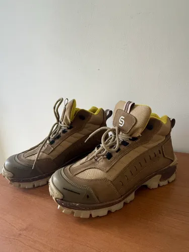 Calçado - bota para Trilha