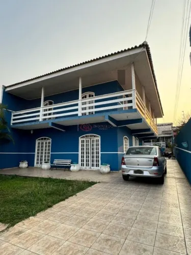 Sobrado próximo a Caixa Econômica Federal na Avenida Jacob Macanhan