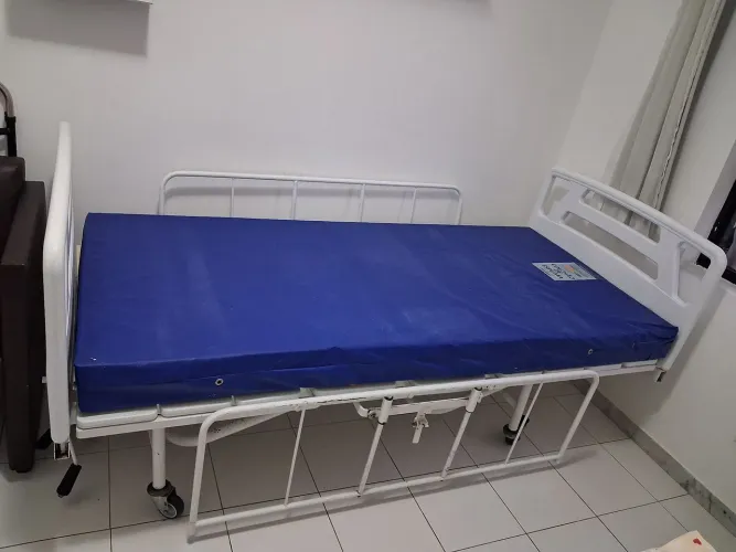 VENDO CAMA HOSPITALAR