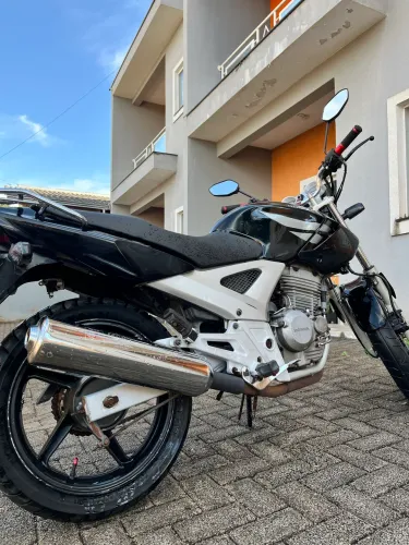 Vende-se twster 2007 em excelente conservação