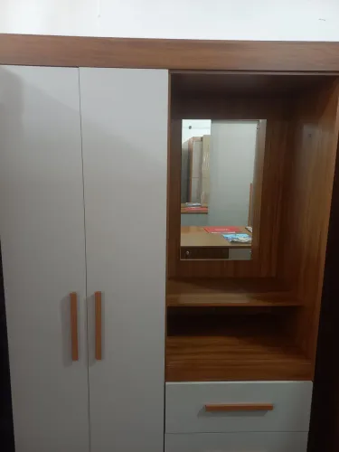 Guardar roupas solteiro