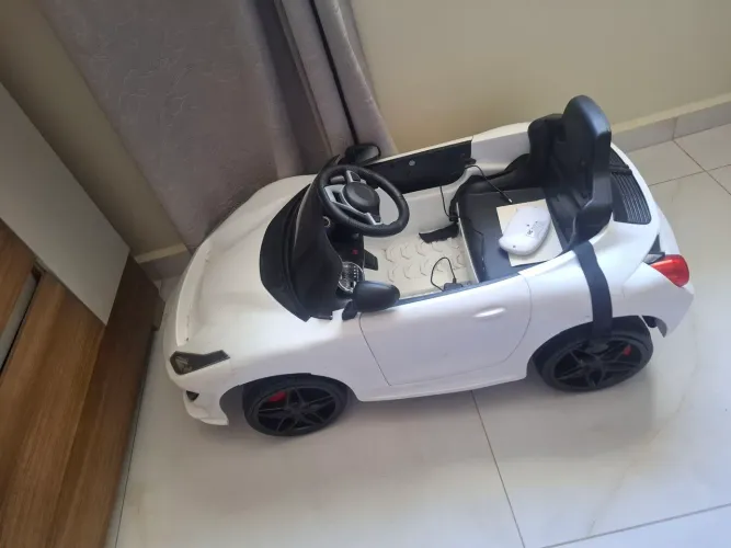 Carrinho elétrico