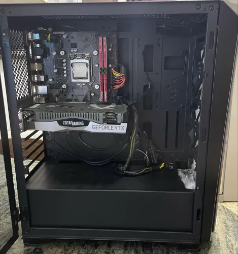 I59400f + 16 GB DDR4 + Controle Xbox One