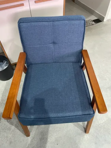 Poltrona No Linho Azul NOVO PRONTA ENTREGA