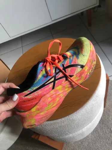 Tênis corrida ASICS Novablast 3