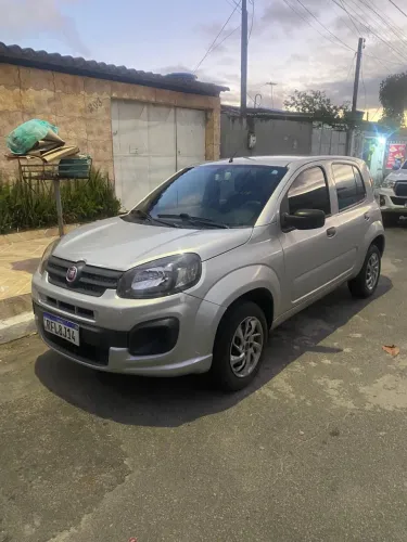 Fiat Uno Attractive 1.0 EVO Fire Flex 8V 5P 2021