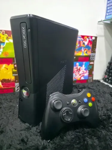 XBOX 360 SLIM - SEMINOVO