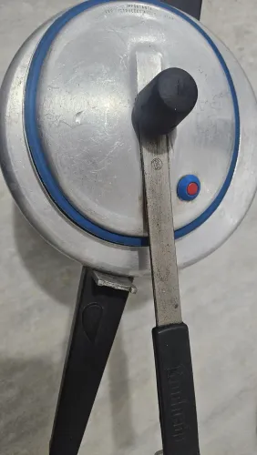 PANELA DE PRESSÃO ROCHEDO 7L, antiga em ótimo estado