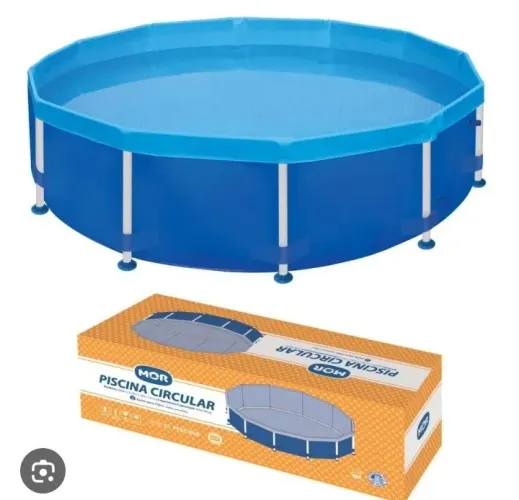 Vende-se uma piscina semi-nova