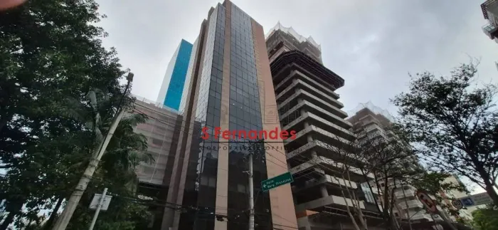 Conjunto para alugar, 65 m² por R$ 6.566,00/mês - Moema - São Paulo/SP