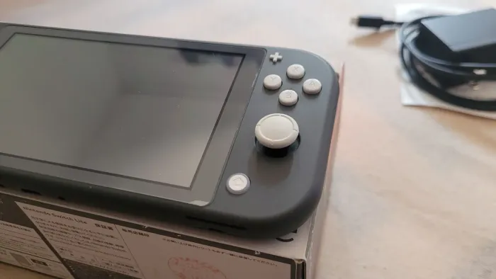 Nintendo Switch Lite + Jogos Físicos