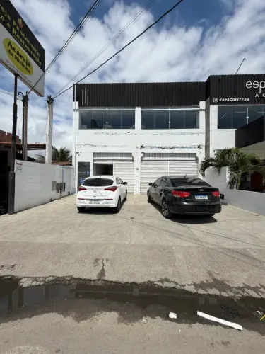 PONTO COMERCIAL NA AV. IGUATEMI 200m²