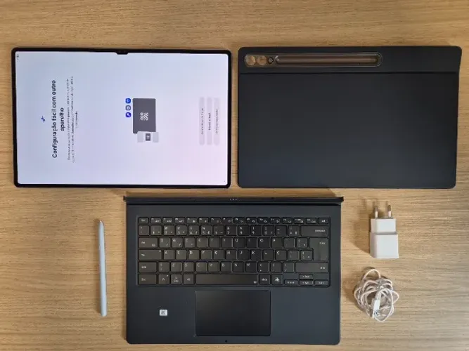 Galaxy Tab S10 Ultra (SM-X920) com Capa Teclado com Garantia a até 06/07 (Seminovo)