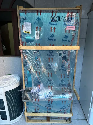 Bebedouro Frisbel 200L 4 torneiras 220V produto novo sem uso C/Nota e garantia
