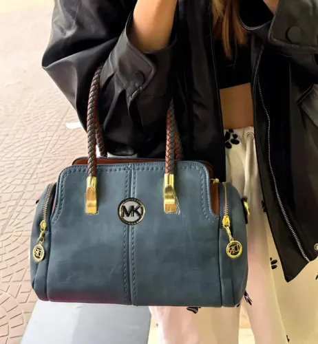 Bolsa Transversal MK Estilo Baú Couro Sintético (5Cores) Premium