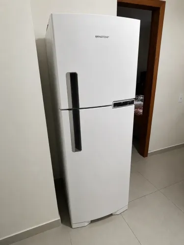 Geladeira Brastemp Ative! Frost free ? 375 litros, branca