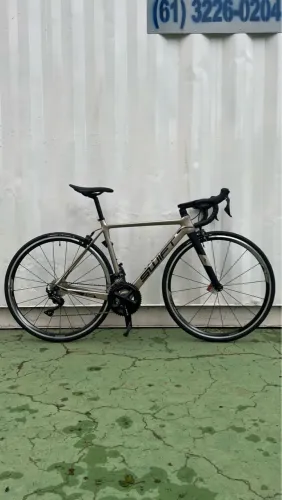 Swift Ultravox Comp 2023 tamanho 49 com pedal - único dono com nota fiscal