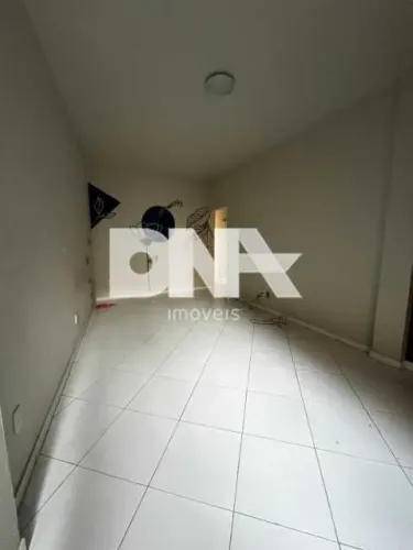 Apartamento : / Residencial / Jardim Botânico