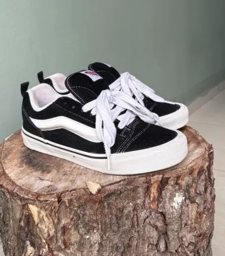Tênis Vans knu skool black