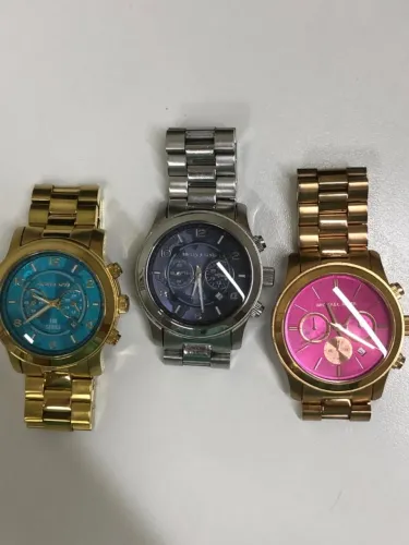 3 relógios Michael Kors