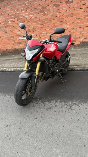 Hornet 600 2014 26 mil kms!!