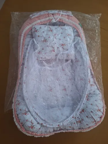 Vendo Ninho comprado na loja Vitória baby nunca usado ótimo preço