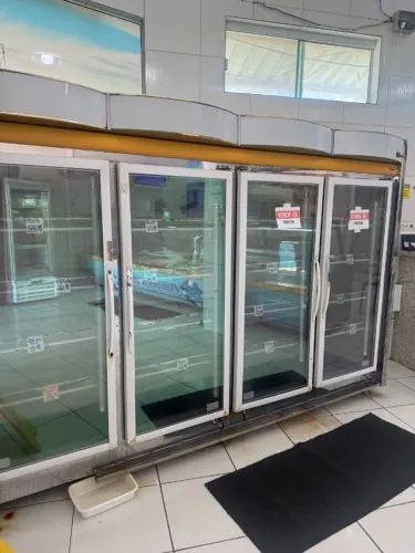 Freezer congelado 4 portas