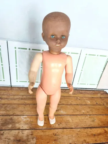 Boneca antiga